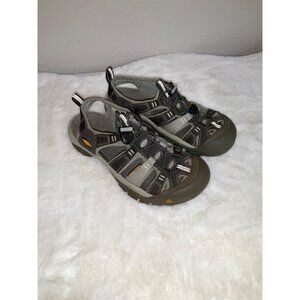 KEEN Closed Toe Women's Water Sandals size 7.5 Grey